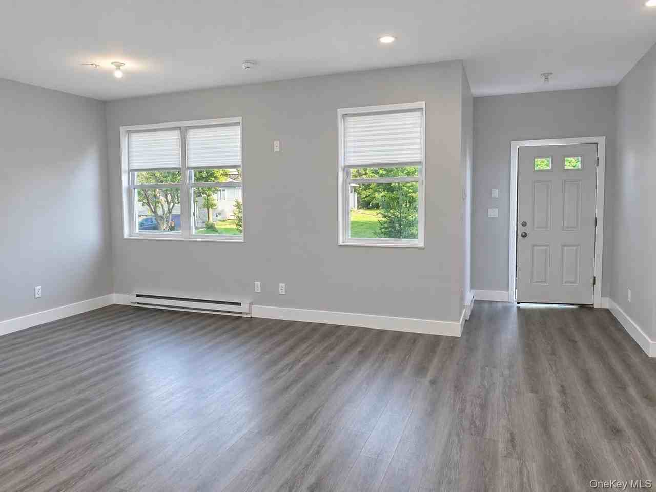 11 Orange Ln #8 - Photo 2 of 10