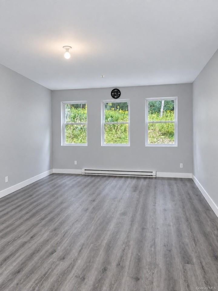 11 Orange Ln #8 - Photo 3 of 10