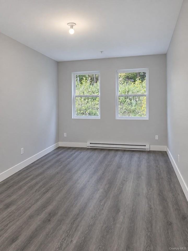 11 Orange Ln #8 - Photo 7 of 10
