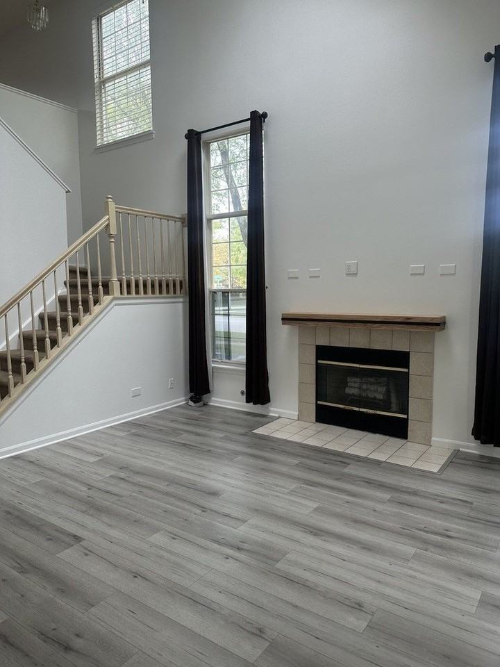 364 Maidstone Ct - Photo 6 of 16