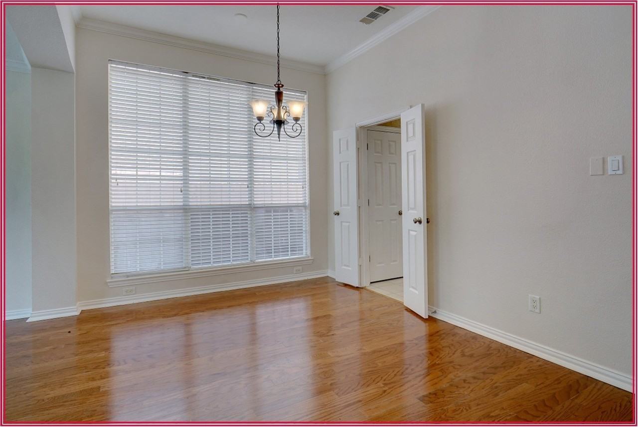 3917 Vernon Way - Photo 5 of 32
