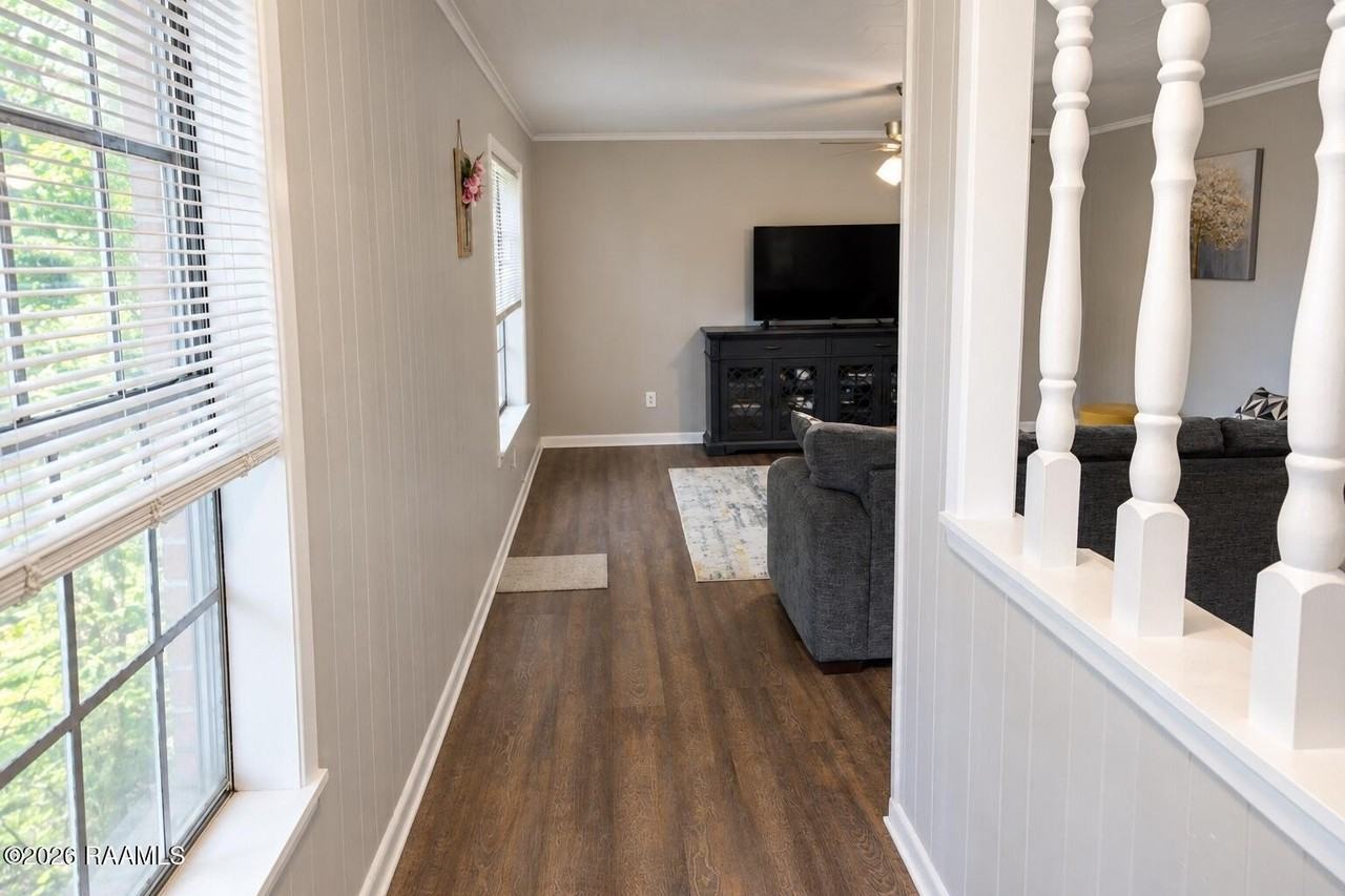 718 Harding St #8 - Photo 5 of 10