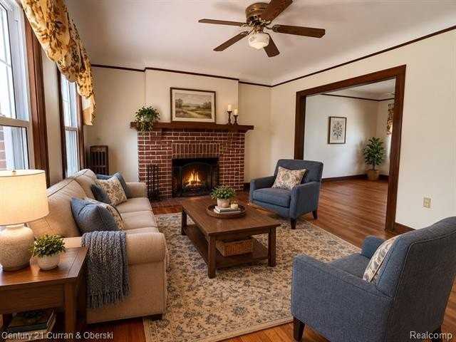 21507 Edna St - Photo 2 of 12