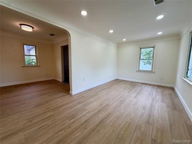 8044 Fremont St - Photo 3 of 16