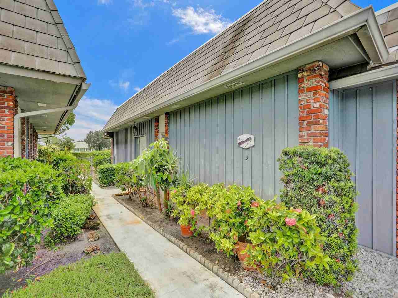 340 Orange Tree Dr #3 - Photo 4 of 37