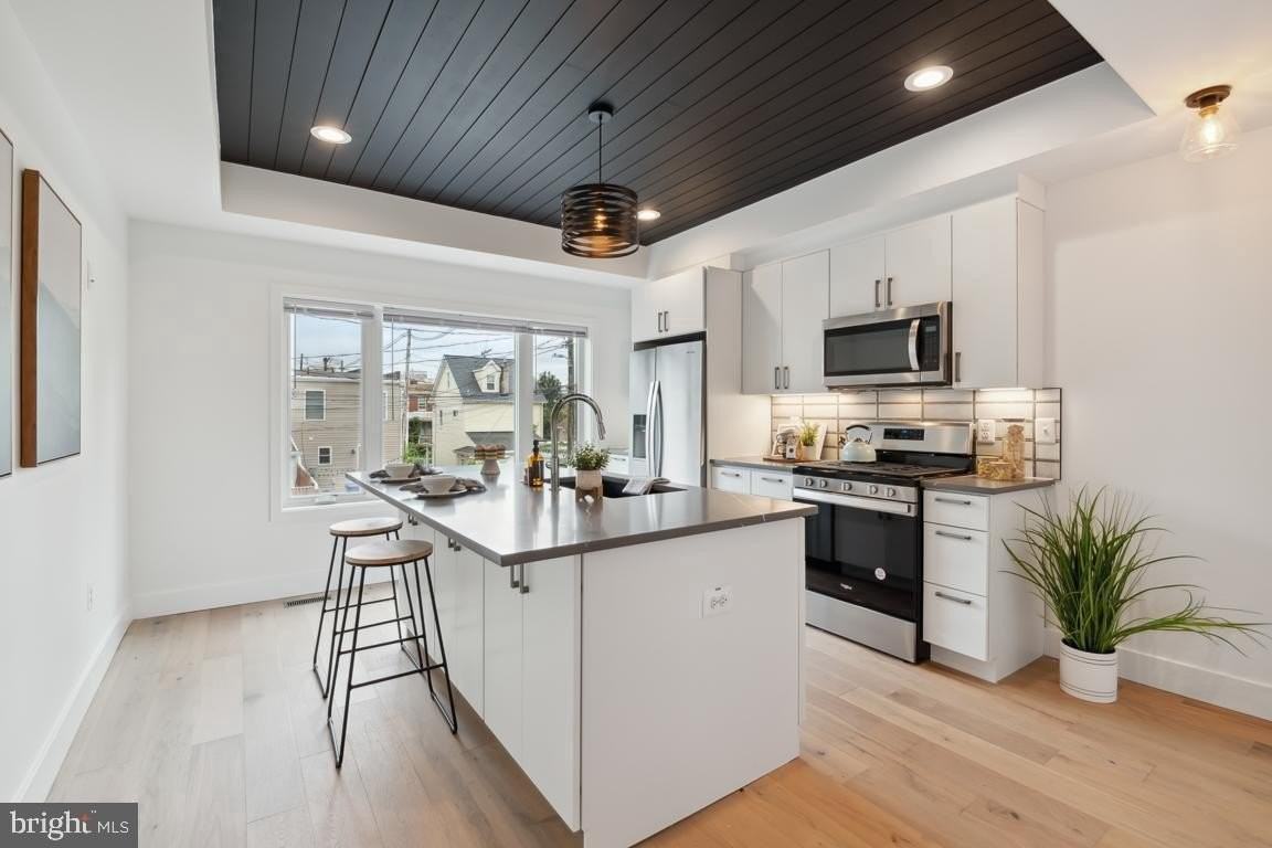 1207 Dellwood Ave - Photo 7 of 35
