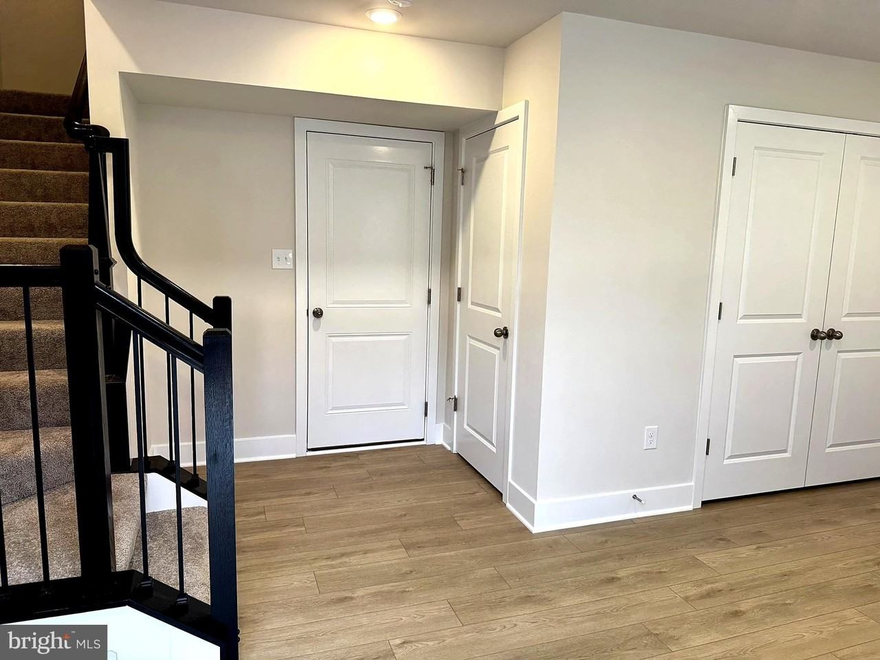 7817 Barrensdale Rd - Photo 2 of 31
