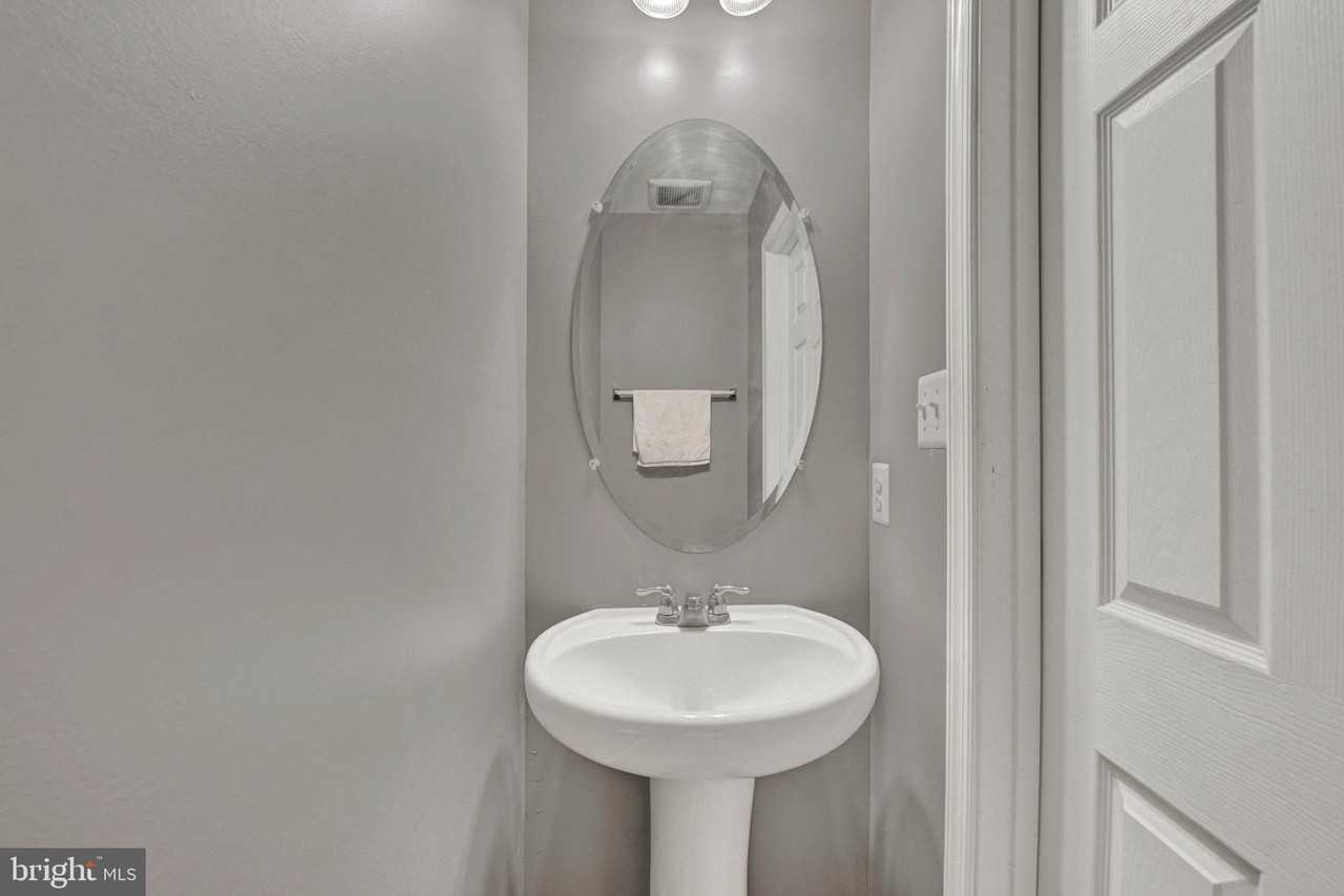 713 English Ivy Way - Photo 7 of 27