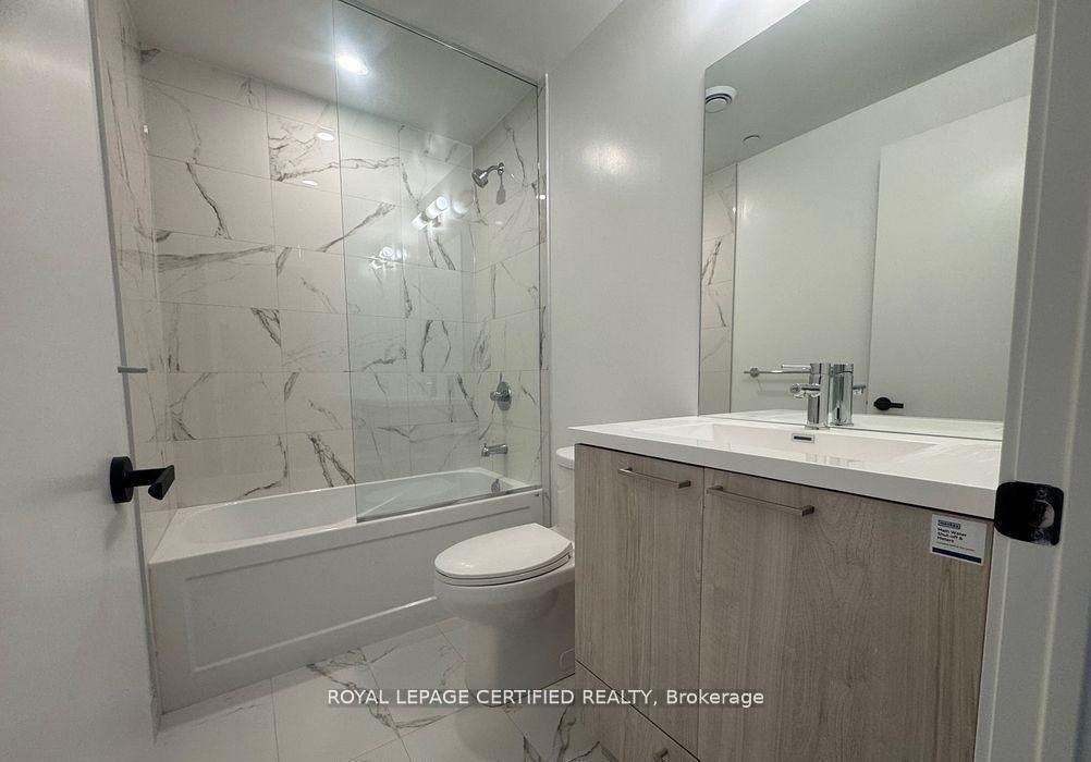 225 Commerce Street #5515 - Photo 5 of 7