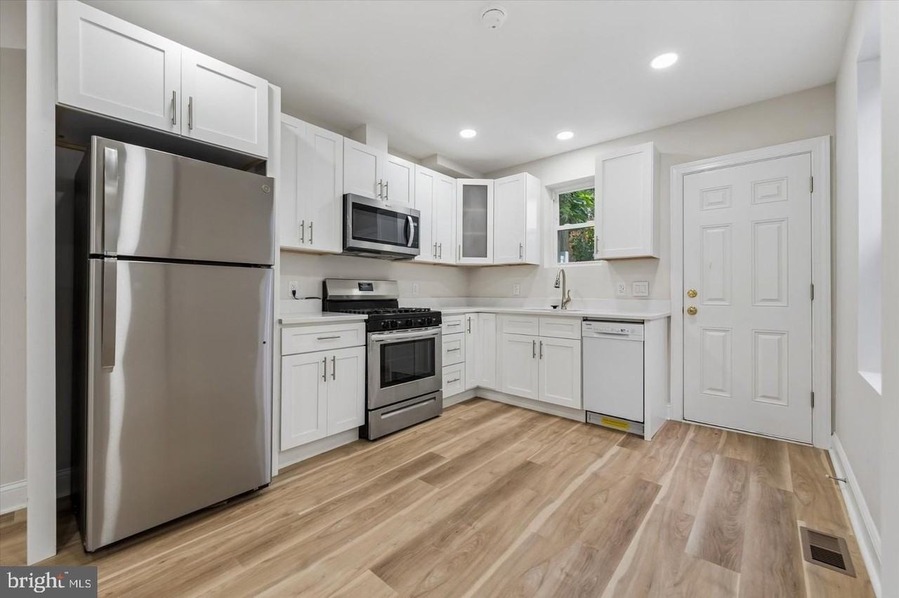 1924 S 21st St - Photo 2 of 15