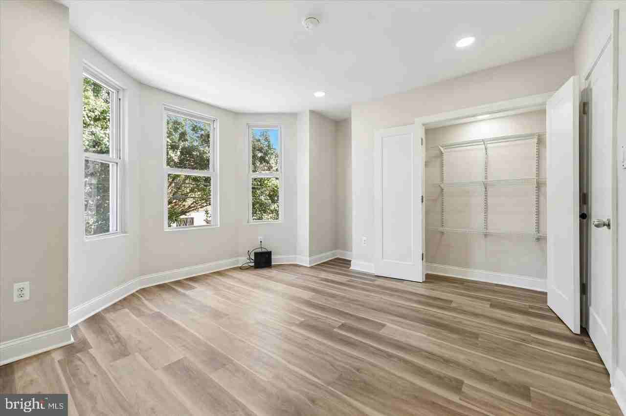 1924 S 21st St - Photo 7 of 15