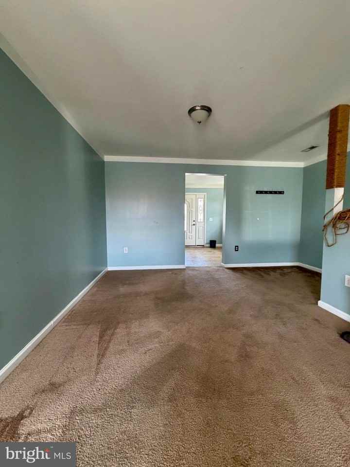 540 Monticello St #4 - Photo 4 of 15