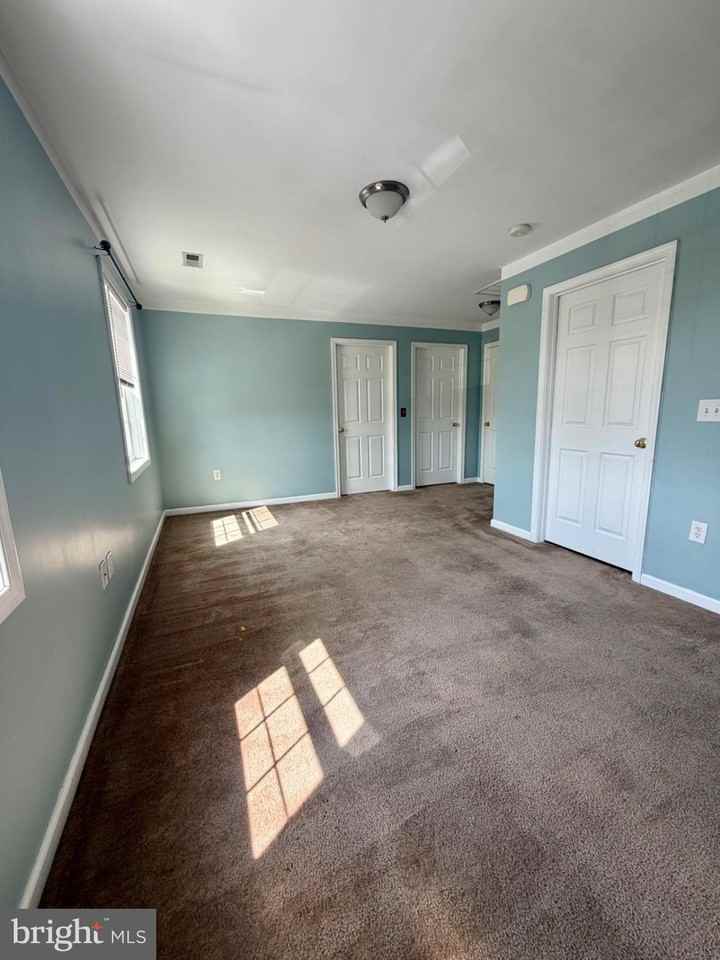 540 Monticello St #4 - Photo 5 of 15