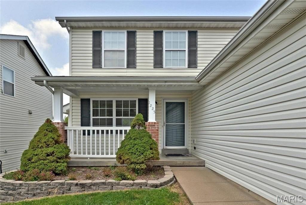 1225 Flintshire Ln - Photo 2 of 25