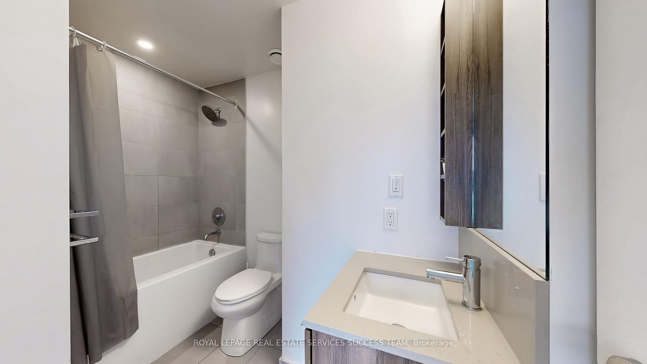 7890 Jane Street #3808 - Photo 6 of 9