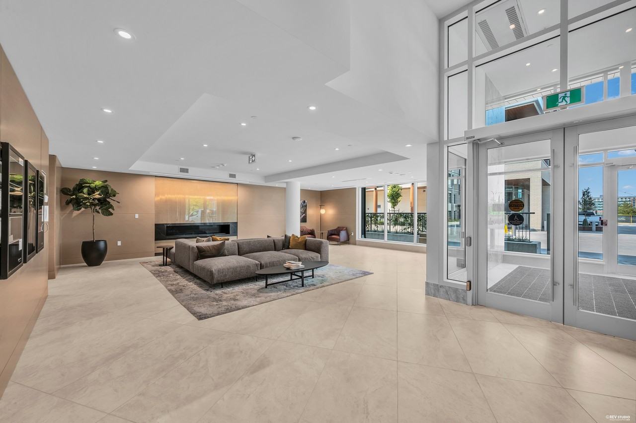 777 Harbour Way #705 - Photo 2 of 25