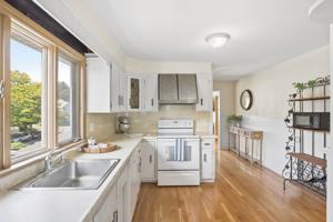 featured image of 131 Highland Avenue #2