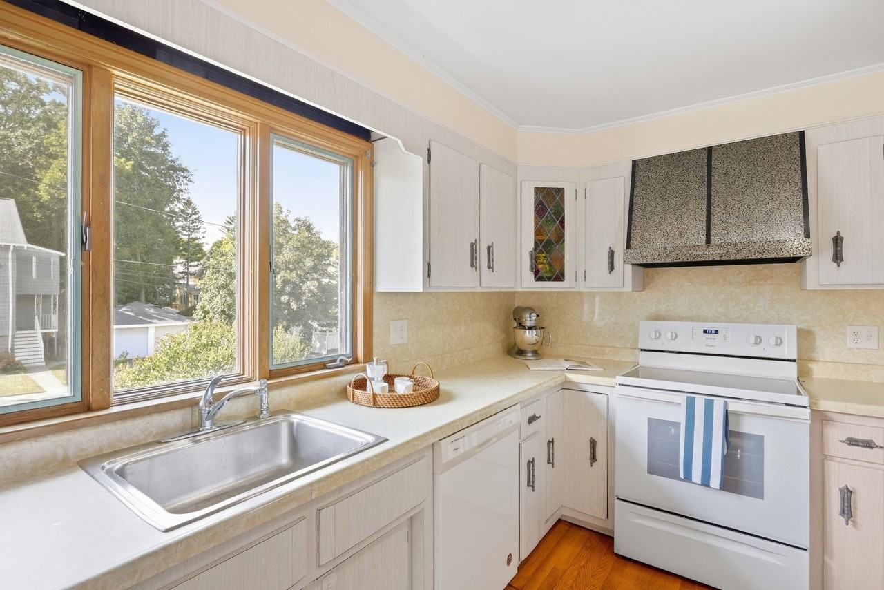 131 Highland Avenue #2 - Photo 3 of 34