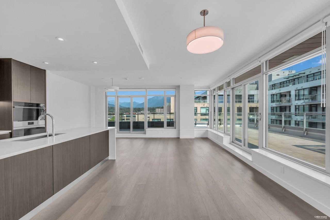 777 Harbour Way #705 - Photo 3 of 25