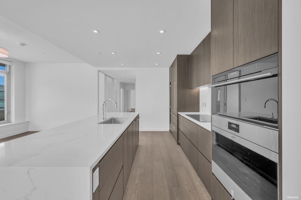 777 Harbour Way #705 - Photo 7 of 25