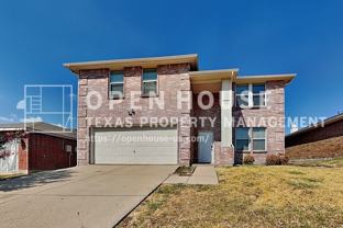 627 Almandora Dr - Photo 1 of 1