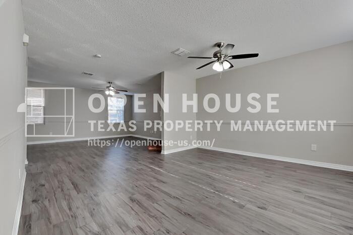 627 Almandora Dr - Photo 5 of 22