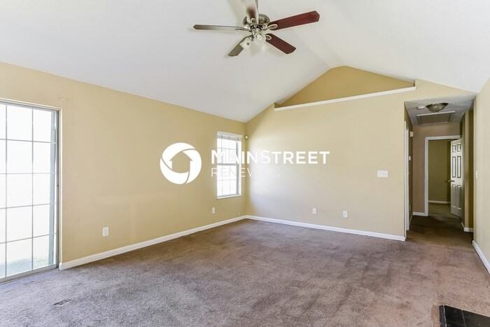 4736 Klondike Cir - Photo 3 of 16