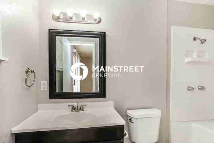 4931 Celia Cir W - Photo 7 of 16