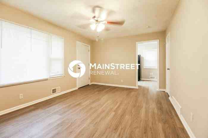 10002 Drury Ave - Photo 3 of 16