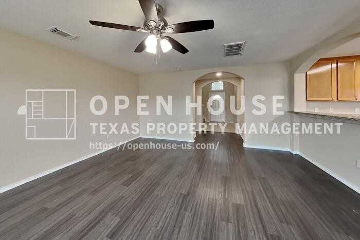 6407 Bennington Spgs Dr #3685089341 - Photo 5 of 22