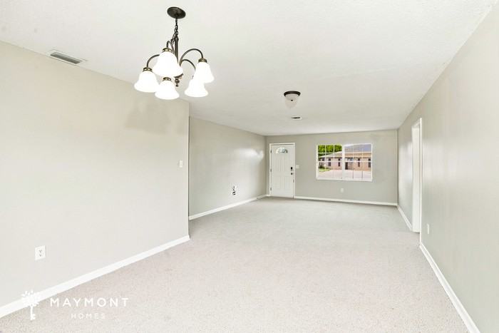 147 Harrison St - Photo 6 of 15