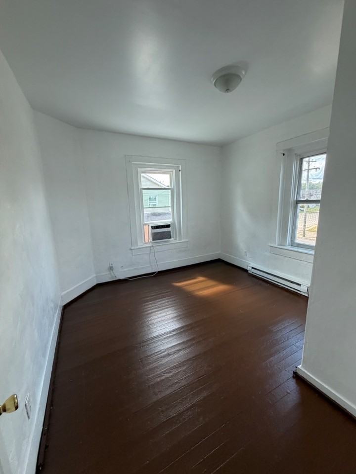 424 S Saratoga St - Photo 5 of 7