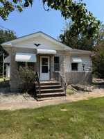 featured image of 1709 Grand Ave
