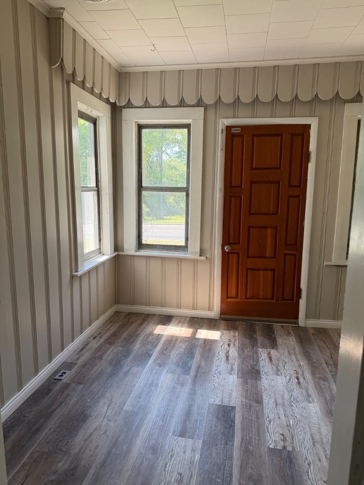 1709 Grand Ave - Photo 2 of 11