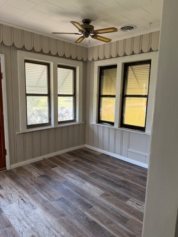 1709 Grand Ave - Photo 3 of 11