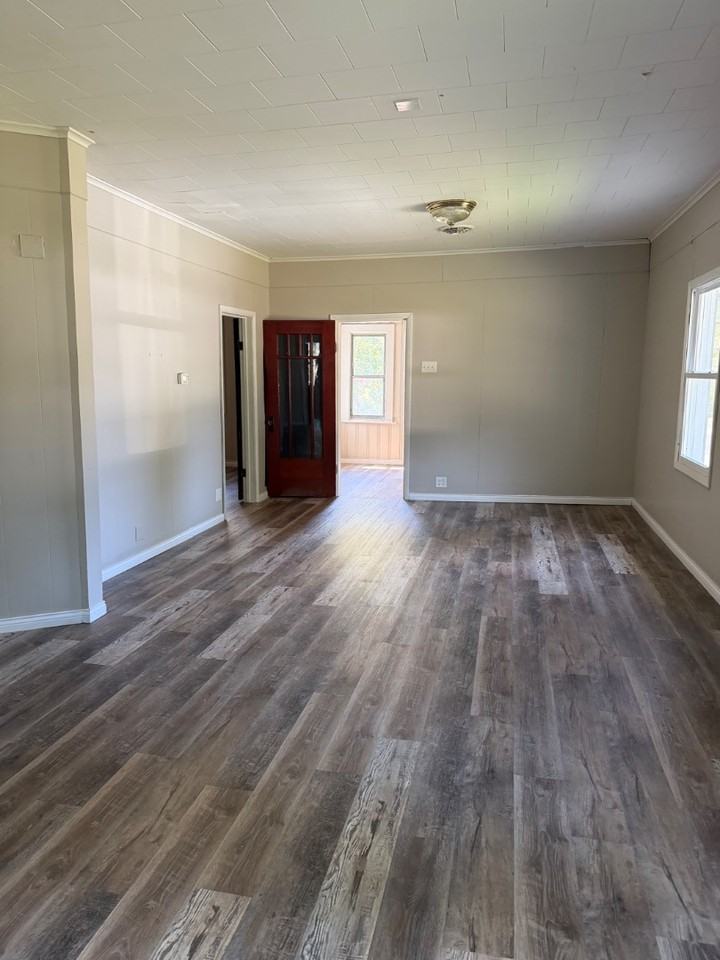 1709 Grand Ave - Photo 4 of 11