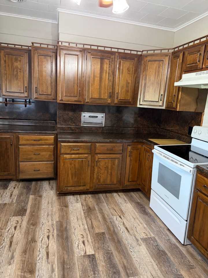 1709 Grand Ave - Photo 7 of 11