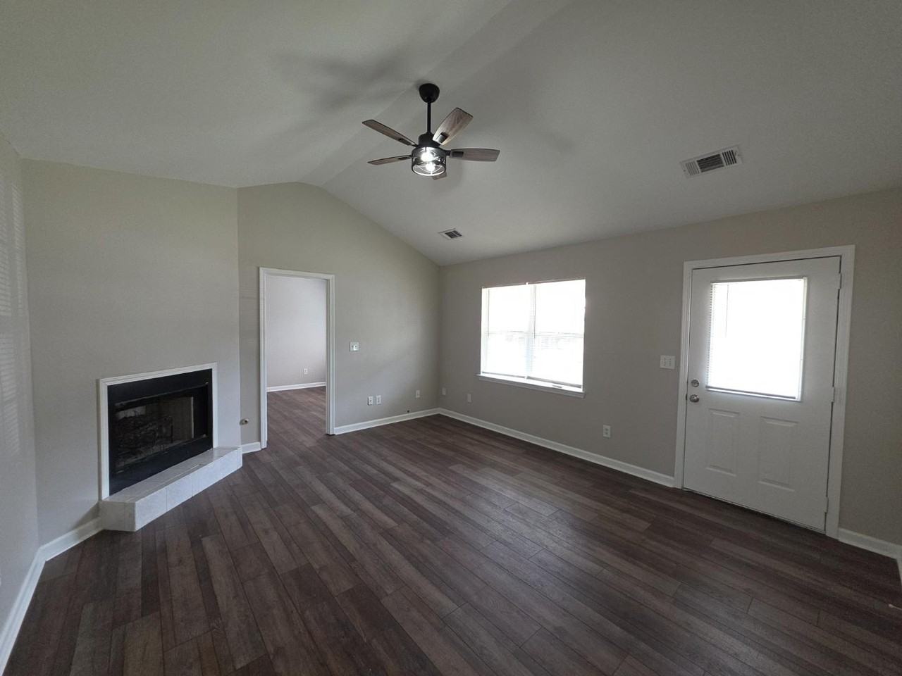 5220 Austin Pl - Photo 3 of 20