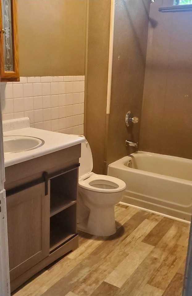 2201 Fairfield Ave - Photo 3 of 5