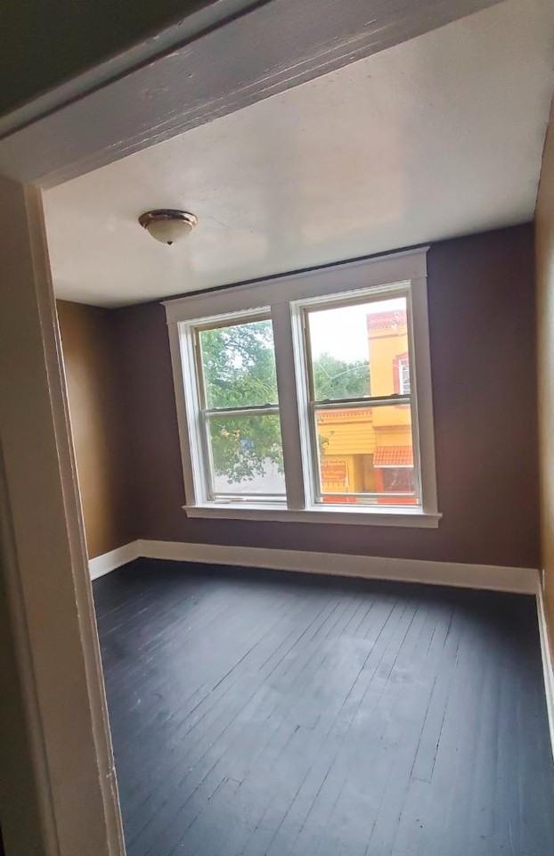 2201 Fairfield Ave - Photo 4 of 5