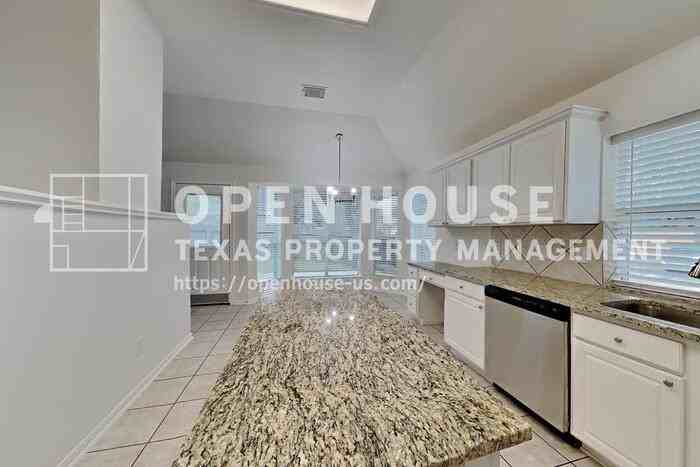2615 Honeysuckle Walk - Photo 7 of 22