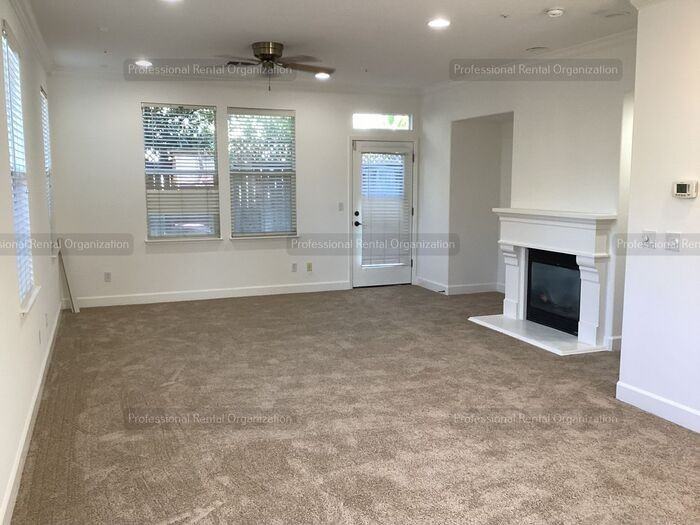 3224 Von Uhlit Ranch Rd - Photo 2 of 37