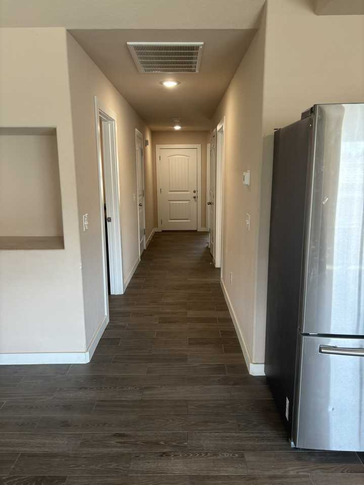433 Red Robin Street - Photo 6 of 17