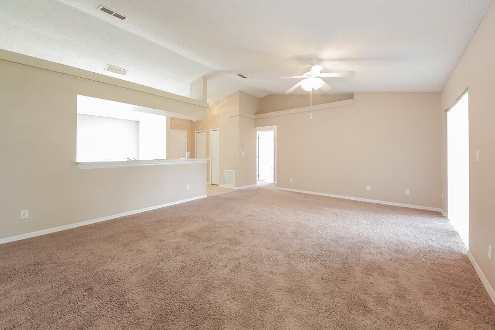 13206 Moonflower Ct - Photo 4 of 15