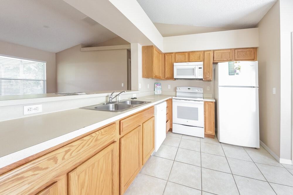 13206 Moonflower Ct - Photo 5 of 15