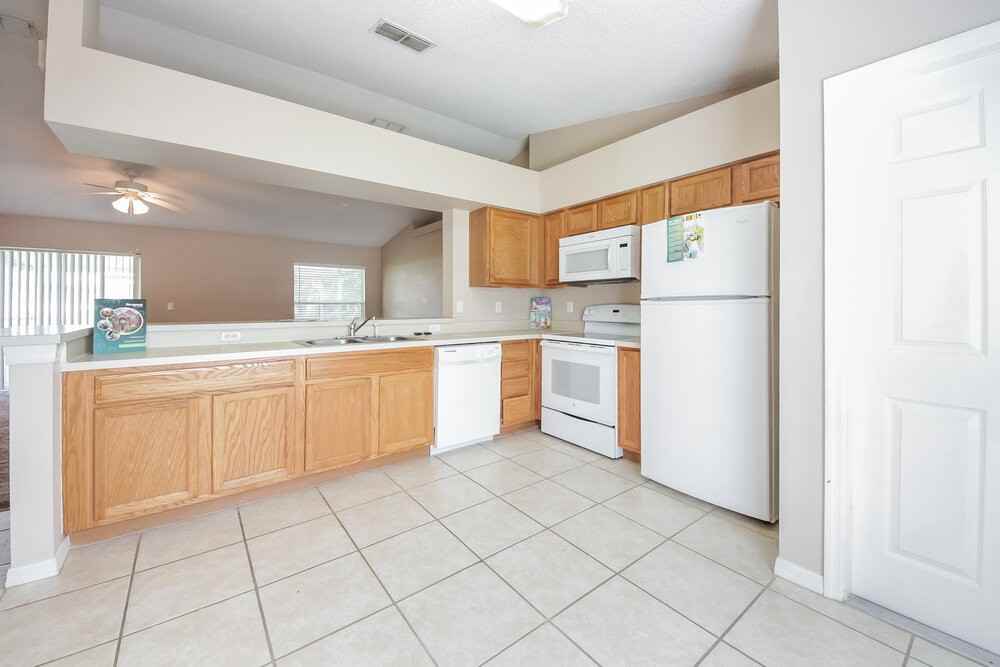 13206 Moonflower Ct - Photo 6 of 15