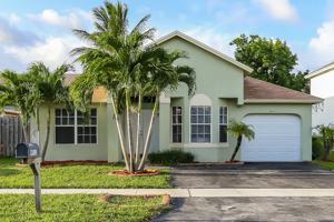 featured image of 9711 Sw 16th Ct