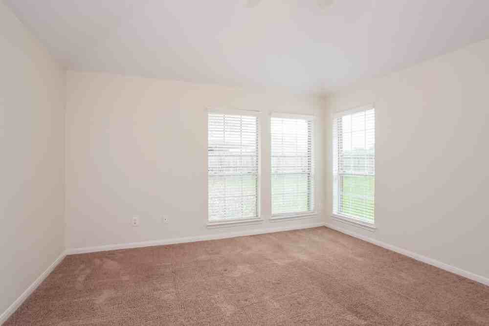 4427 W Thunderwood Cir - Photo 7 of 16