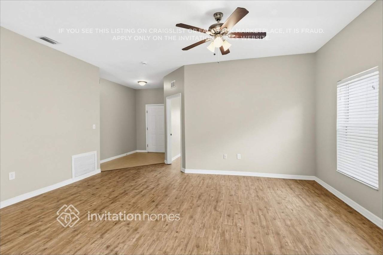 4992 Outlook Dr - Photo 4 of 18