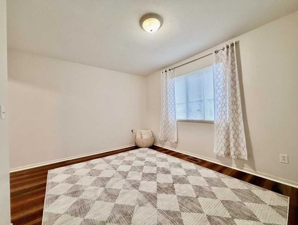 2608 Avery St - Photo 3 of 16